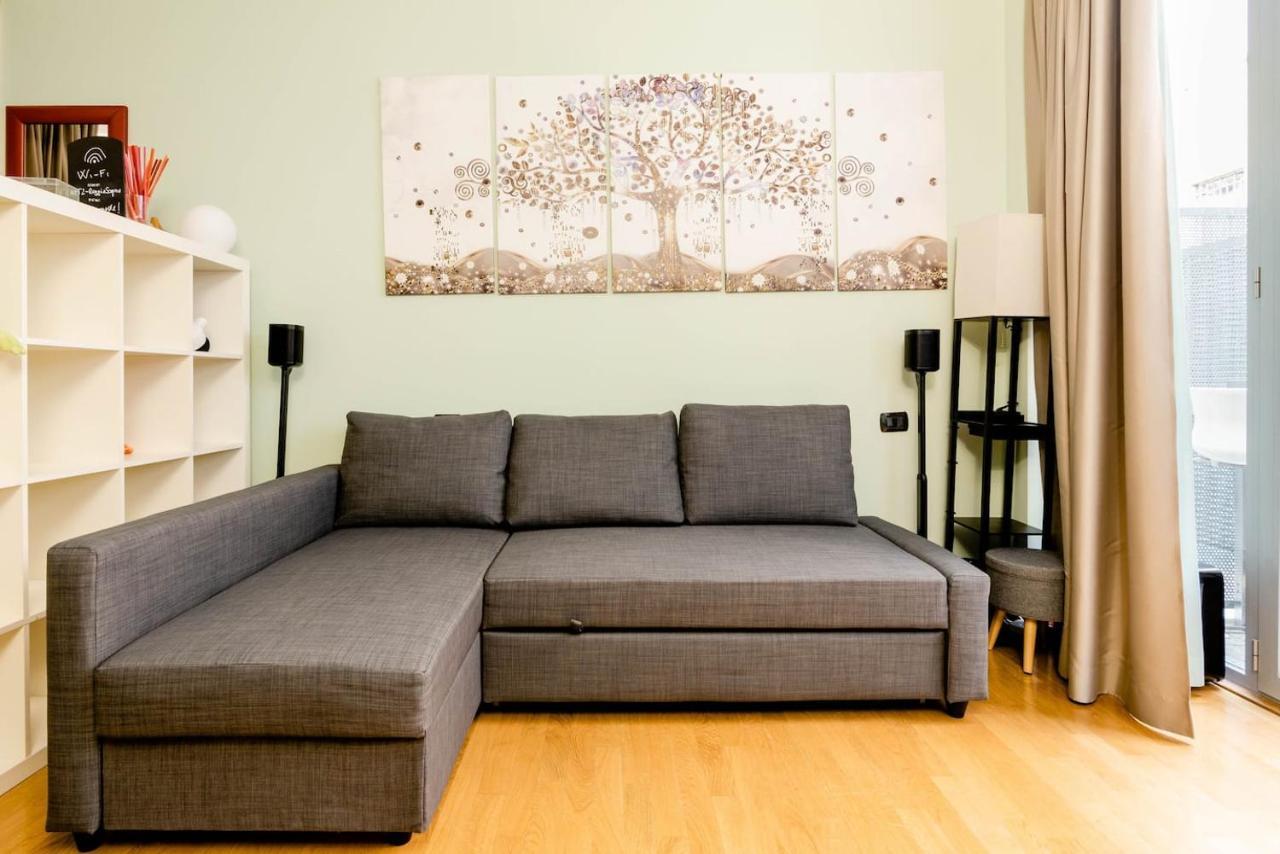 Central Studio Apartment - 24H Self Checkin Milan Bagian luar foto