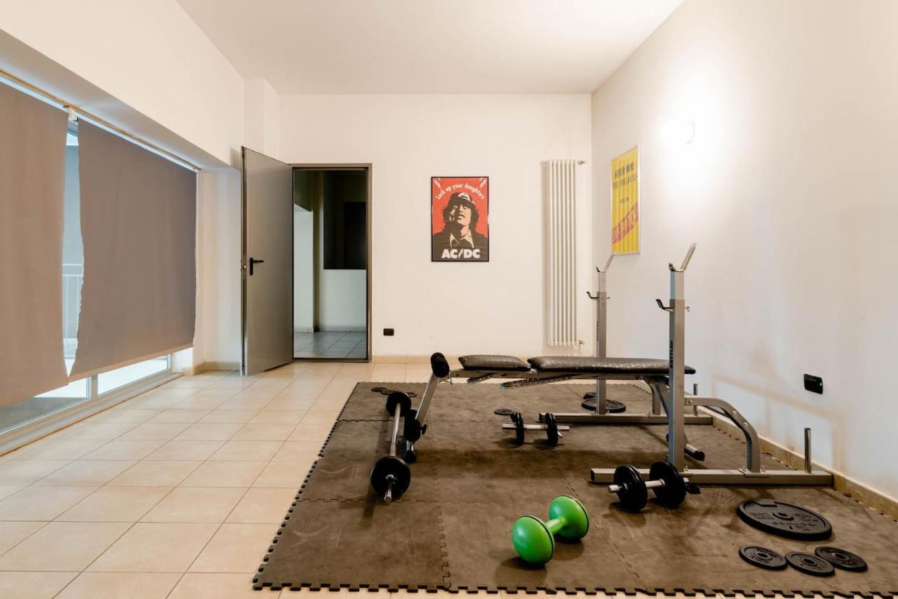 Central Studio Apartment - 24H Self Checkin Milan Bagian luar foto
